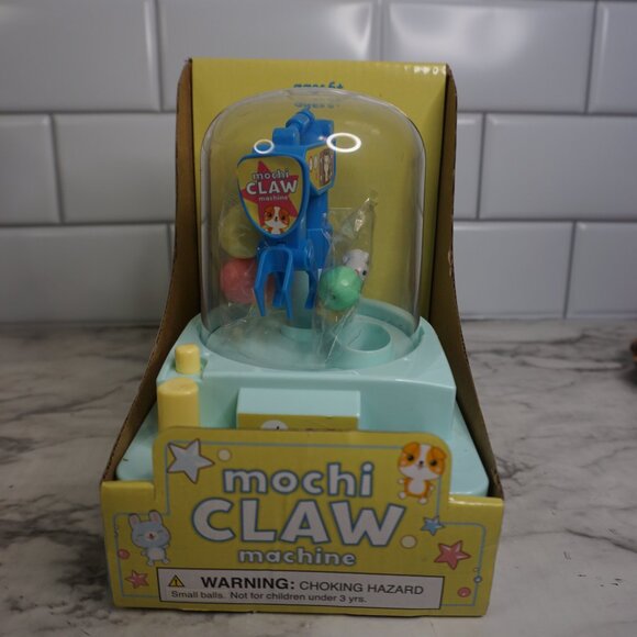Mochi Mini Claw Machine Game - Picture 13 of 14